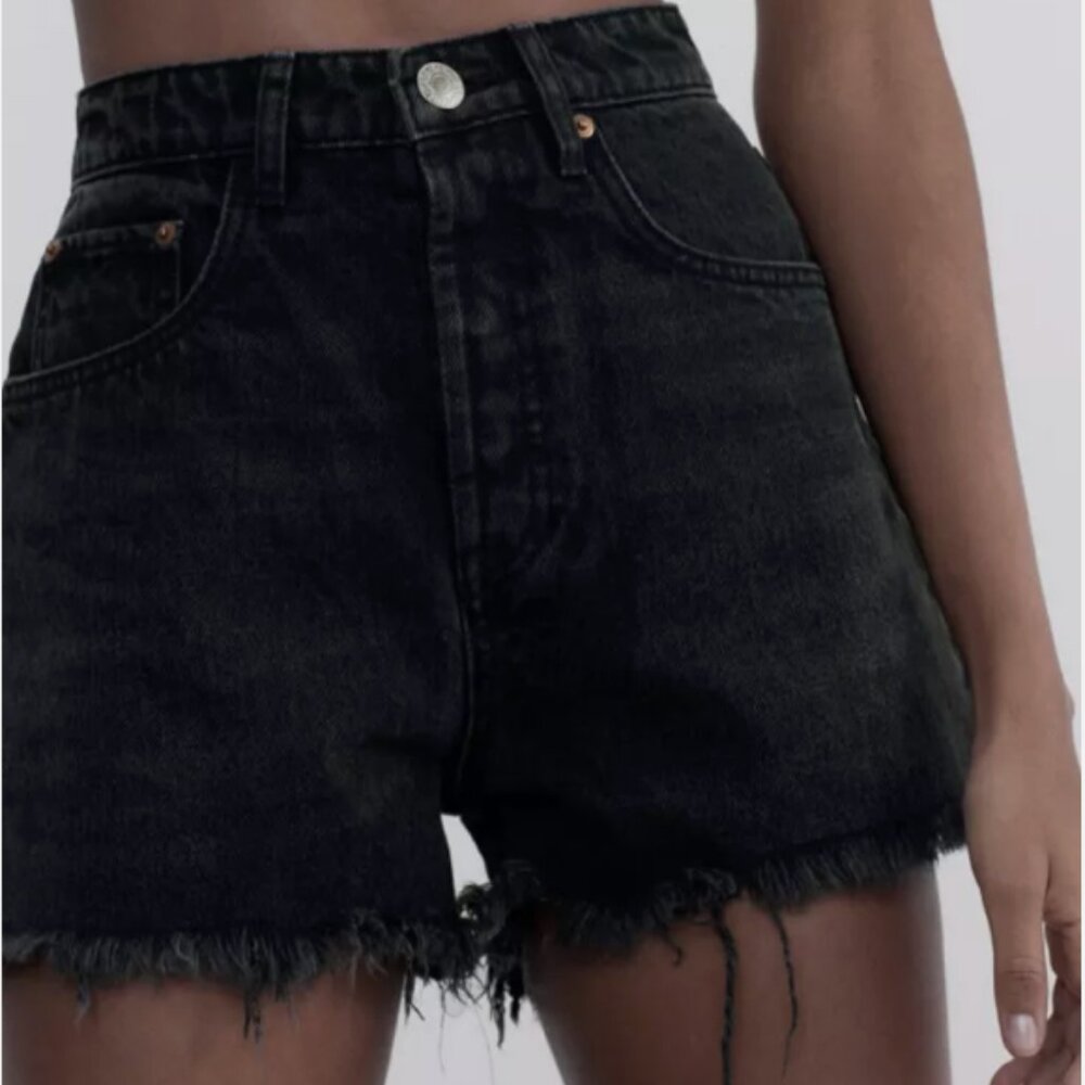 ZARA FRAYED HI RISE DENIM SHORTS - Picture 2 of 5